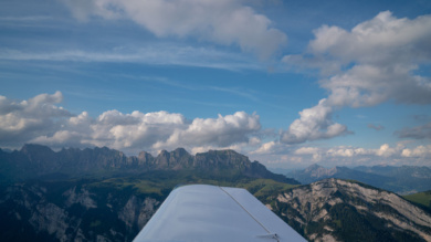 Günstige Rundflüge Schweiz - Fliegen Sie kostengünstig mit Rundflug Winger
